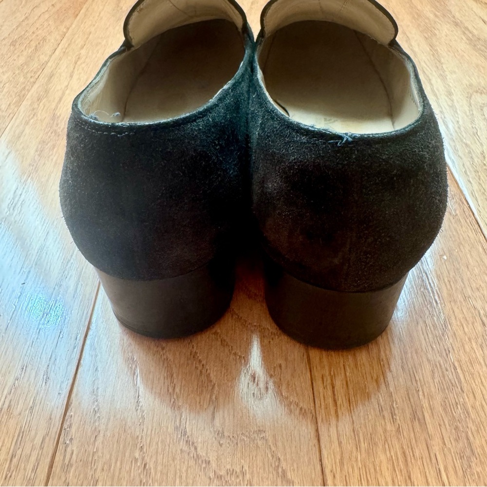Ferragamo square toed suede loafers with Gancini ornament - Picture 3 of 6